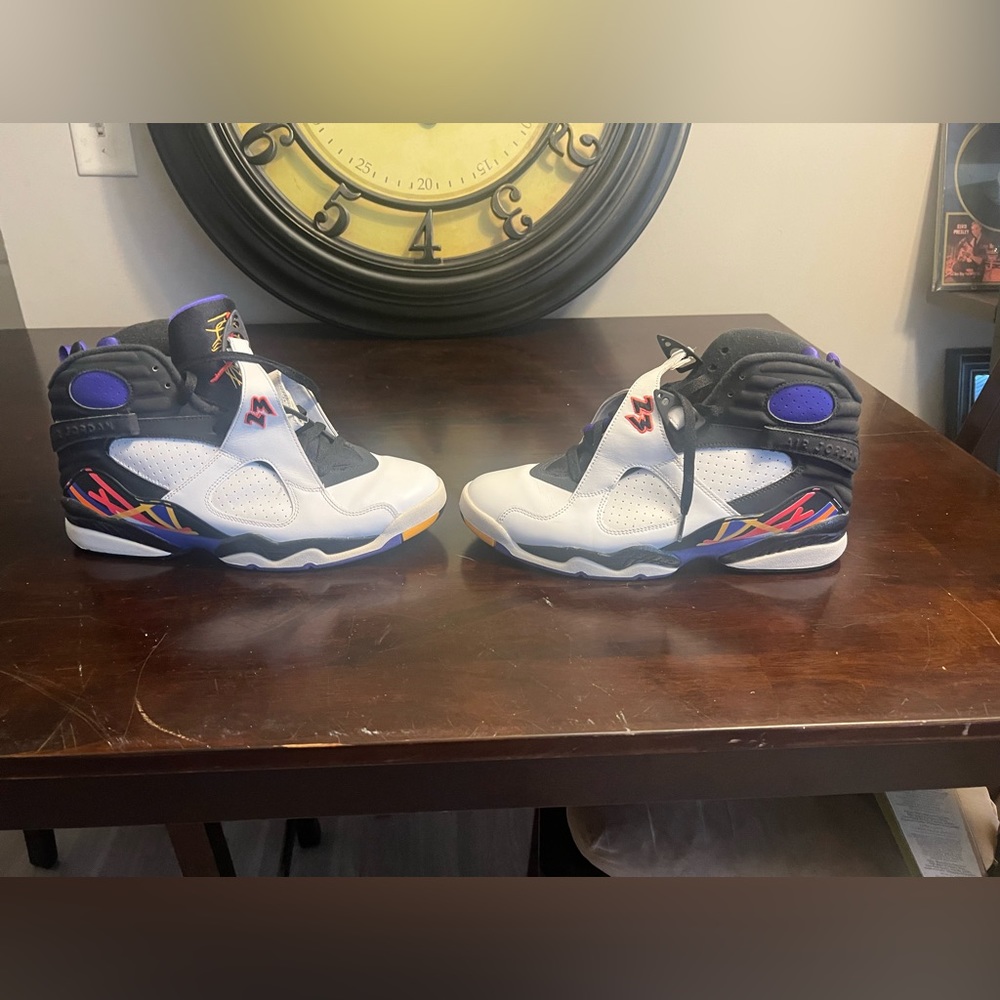Jordan 8 - Three Peat - Excellent condition - Size 10